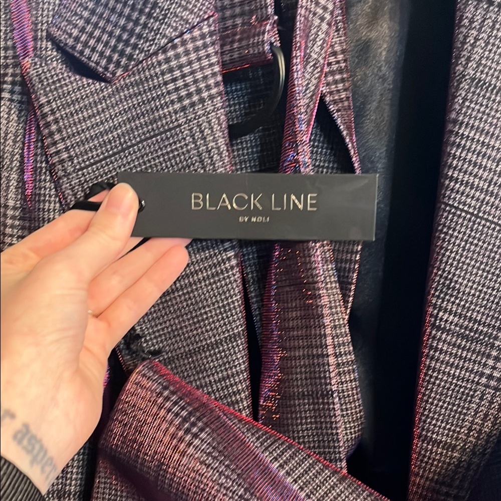 Noli Yoga Black Line Purple Iridescent Blazer (NWT) - Picture 2 of 5